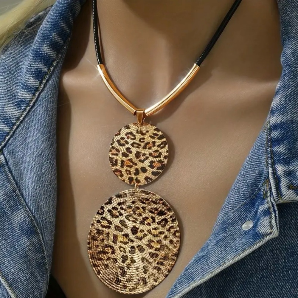 NEW! Leopard Print Necklace!